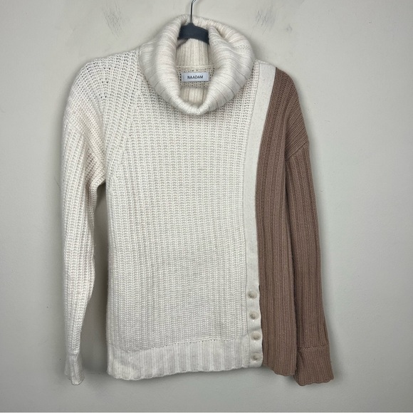 NAADAM Rib Knit Wool-Cashmere-Blend Color
Block Buttoned Turtleneck L - Picture 2 of 8